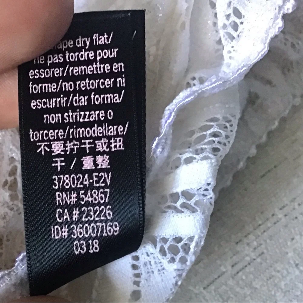 Victoria Secret’s Very Sexy Palm Lace Bodysuit Teddy Silver Ivory Unlined Small - Picture 9 of 12